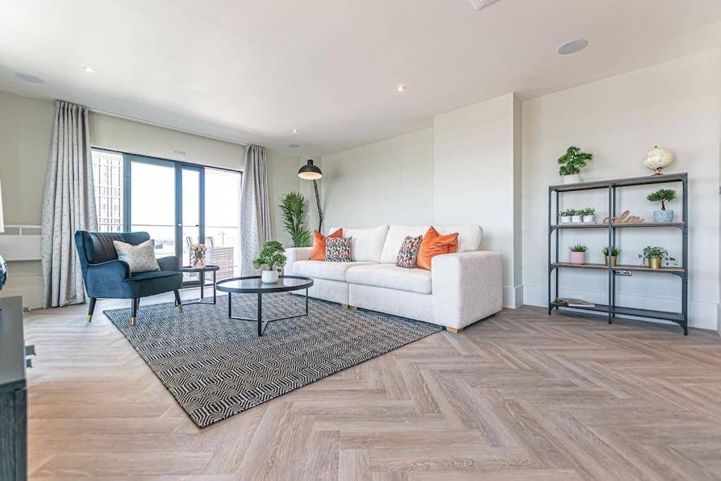Penthouse River View! Wow Liverpool Extérieur photo